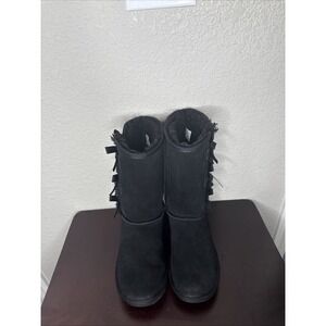 Koolaburra By Ugg size 4 Women's Victoria Short Black Suede Bow Pull On Boots